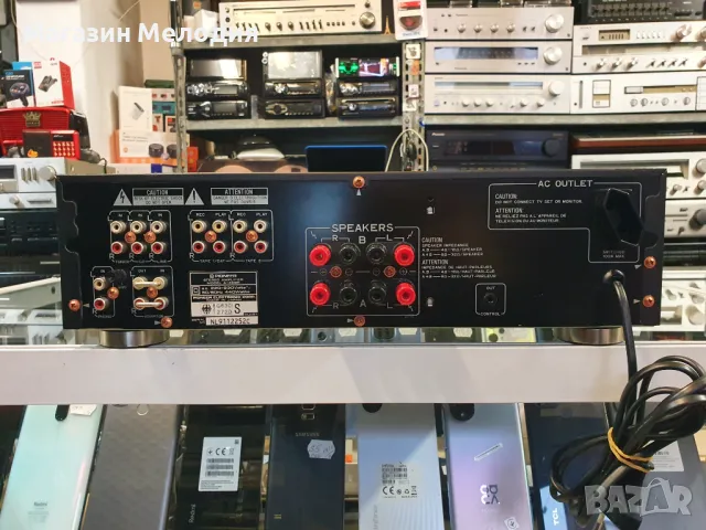 Усилвател Pioneer A-402R Две по 80 вата на 4 ома. В отлично техническо и визуално състояние., снимка 8 - Ресийвъри, усилватели, смесителни пултове - 47024062