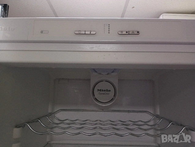 Голям хладилник охладител Миеле Miele A+++ Made in Germany 2 години Гаранция!, снимка 3 - Хладилници - 53881520