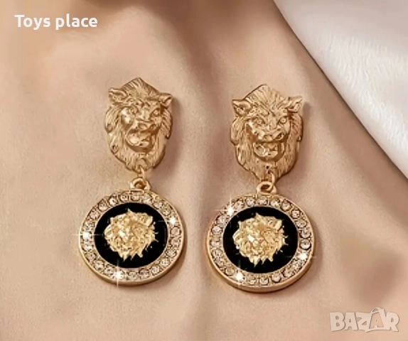 Различни модели ефектни дамски обеци Версаче , снимка 6 - Обеци - 52635114