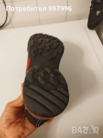 оригинални непромокаеми маратонки-ADIDAS terrex-42номер , снимка 8 - Маратонки - 53290230