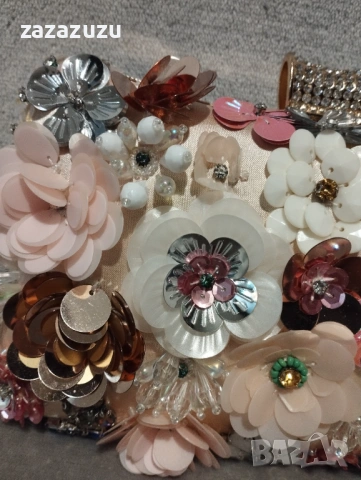 ЕЛЕГАНТНА ДАМСКА ЧАНТИЧКА  - сатен и декоративни цветя , снимка 9 - Чанти - 53087372