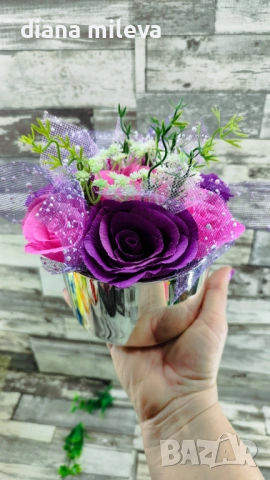 Кашпа с рози от креп хартия!!, снимка 4 - Декорация за дома - 53514968