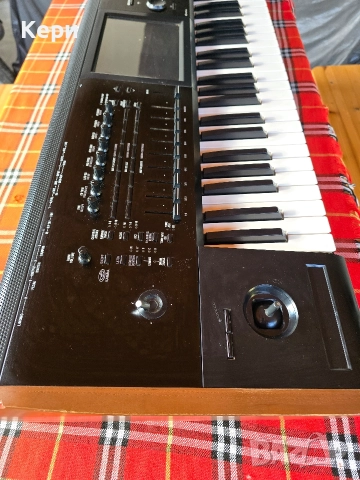 Корг Кронос 2 ТОП!, снимка 3 - Синтезатори - 52603269