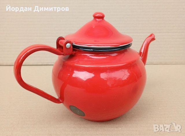емайлиран чайник , снимка 3 - Антикварни и старинни предмети - 54170448