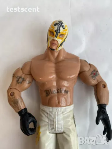 Екшън фигура WWE Rey Mysterio Рей Мистерио 2003 White Jakks Pacific USA figure играчка, снимка 5 - Фигурки - 48437775