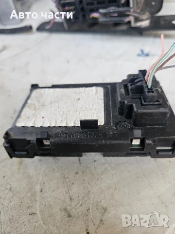 Четец на карти за запалване на Renault Megane II S118651001 820074331A