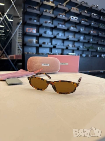 очила с черен обикновен калъф miu miu bottega veneta, снимка 3 - Слънчеви и диоптрични очила - 51151251