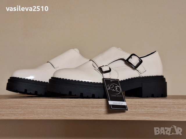 Laura La.Fi нови дамски обувки , снимка 9 - Дамски ежедневни обувки - 53892209