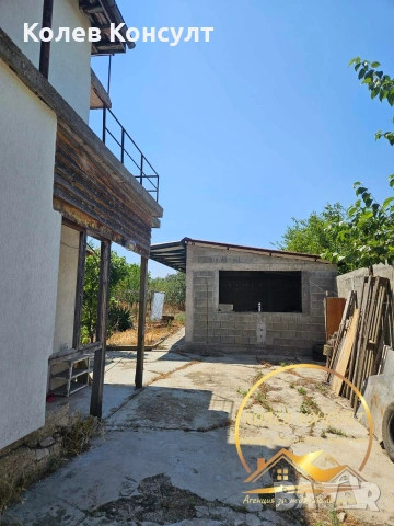 🥇 Агенция “Колев Консулт” предлага двуетажна къща в село Средец област Стара Загора , снимка 3 - Къщи - 54067688
