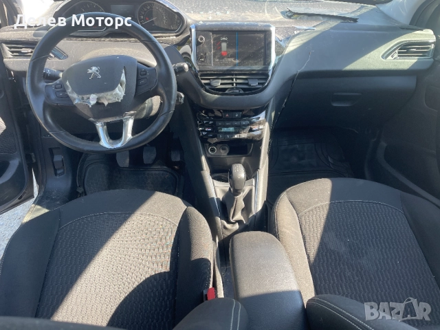 Пежо 208 1.2 VTi, двигател HMR, 82 кс., ск. kутия BVM 5 ск., 2019 г., 29 000 км., Peugeot 208, снимка 10 - Автомобили и джипове - 51784036