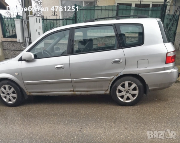 Kia Carens 2.0 CRDI, снимка 3 - Автомобили и джипове - 54015079