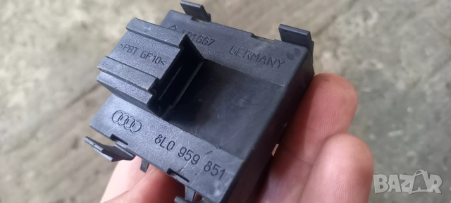 Бутони ел. стъкла Audi A3 8L, снимка 2 - Части - 51646253