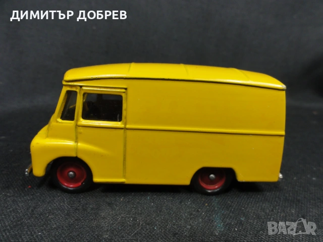 СТАРА РЕТРО МЕТАЛНА КОЛИЧКА MORRIS LD150 VAN CORGI, снимка 2 - Колекции - 53006545