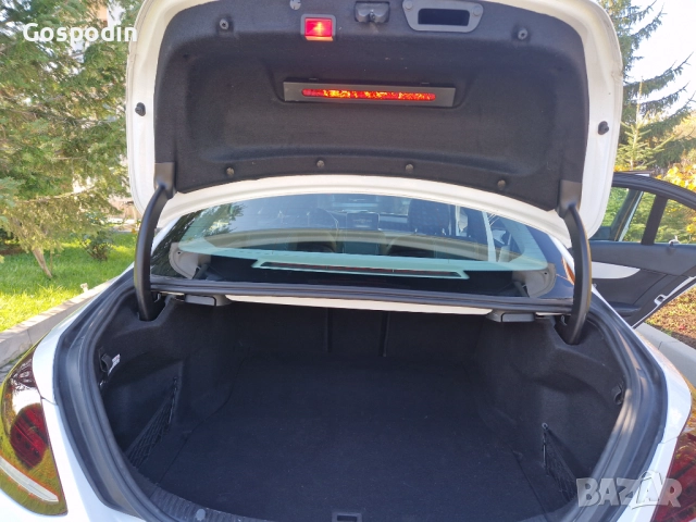 Mercedes-Benz C 300 2.0i Airmatic, снимка 8 - Автомобили и джипове - 52488734