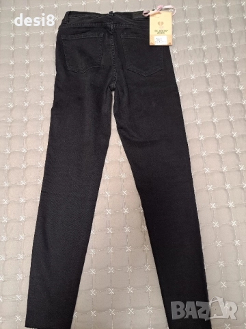 Нови дънки с перли и камъчета, снимка 2 - Дънки - 52699678