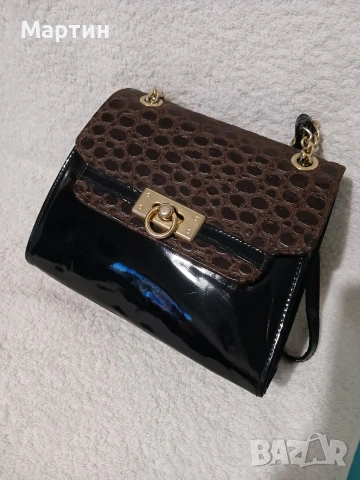 Лачвна чантичка, снимка 5 - Чанти - 53660502