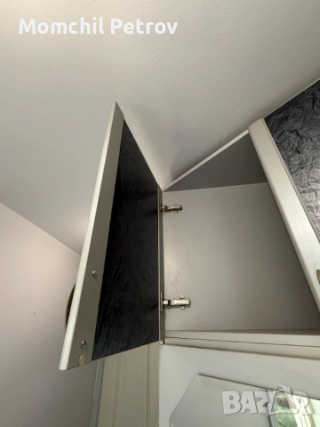 Масивен гардероб 3 крилен, снимка 4 - Гардероби - 53291240