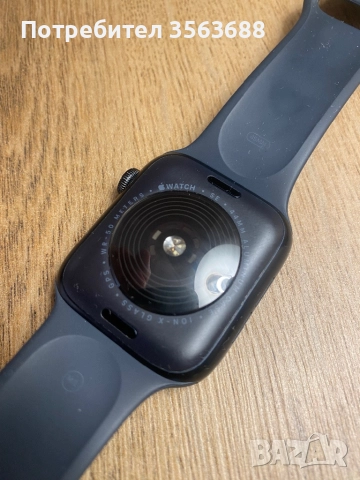 Apple Watch SE2 44mm, снимка 4 - Смарт часовници - 52451328