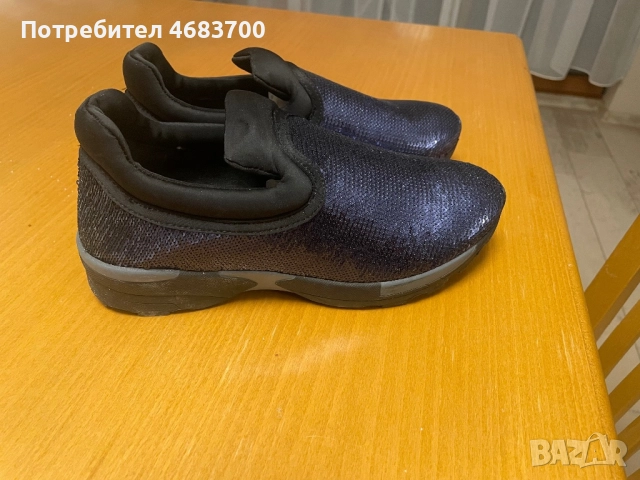 Дамски сникърси с пайети, снимка 2 - Маратонки - 52892187
