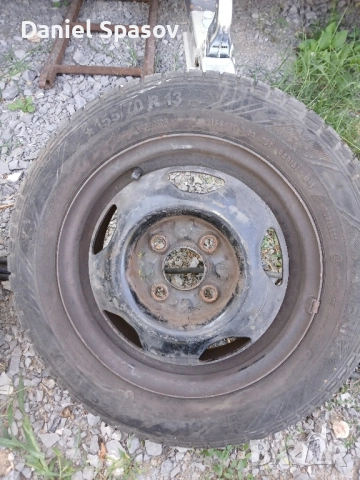 Продавам 2 гуми с джанти 13цола , снимка 4 - Гуми и джанти - 51591349