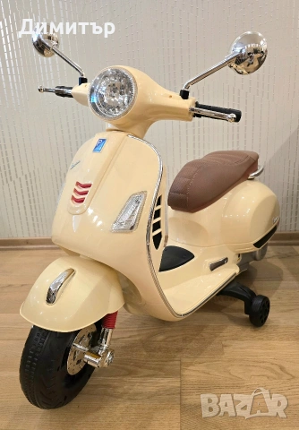 Детски скутер Vespa, снимка 2 - Скутери и тротинетки - 53483983