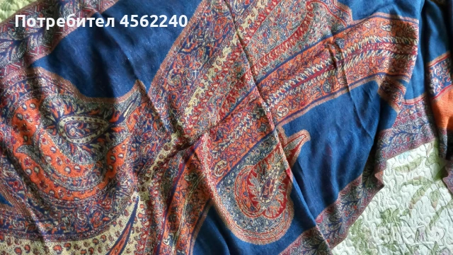 Двулицев вълнен шал, снимка 2 - Шалове - 54161286