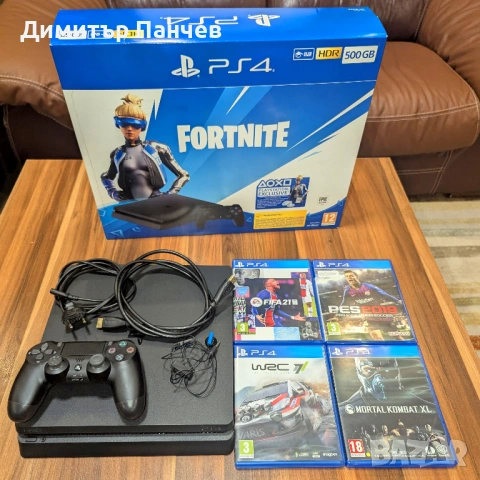 Игрова конзола Sony PlayStation 4 с игри