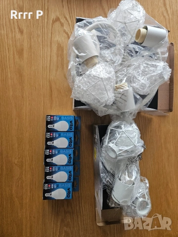 НОВИ осветителни тела спотове/плафони + крушки, снимка 2 - Лампи за таван - 53348591