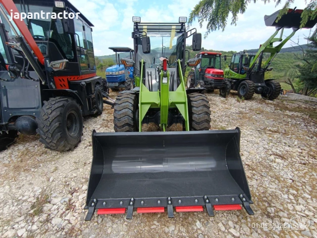 челен товарач чисто нов , снимка 4 - Индустриална техника - 53826401