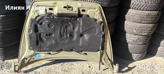 Преден капак volvo v50, снимка 2 - Части - 53071355