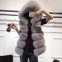 Дамски пухкав елек с качулка, снимка 1