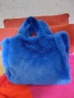 Синя пухкава чанта, снимка 1