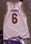 Чисто нов оригилане екип на Los Angeles Lakers - LeBron James, снимка 10