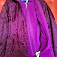 Quechua, дамско яке с качулка ,против дъжд със подплата от тънък слой полар М, снимка 1 - Якета - 45053515