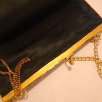 Викторианска дамска чанта с  Антична чанта Petit Point от 1900 г. Малка чанта с богато украсена злат, снимка 5 - Други ценни предмети - 44961069
