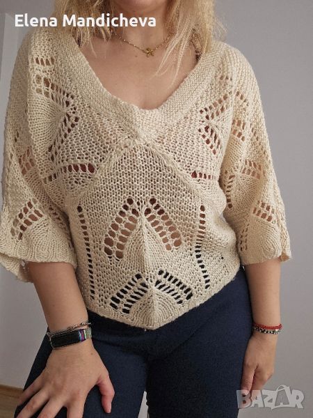 Лек и мек плетен пуловер блуза топ на дупки с V-образно деколте L XL размер, снимка 1