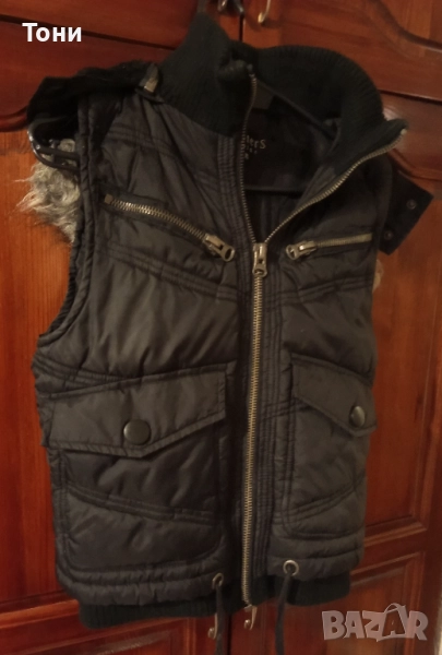 SISTER'S POINT Оригинал Нова Дамска Зимна Грейка с Качулка с Пух XS , снимка 1