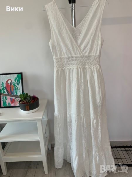Дълга бяла рокля в размер 38, подходяща за S/M, снимка 1