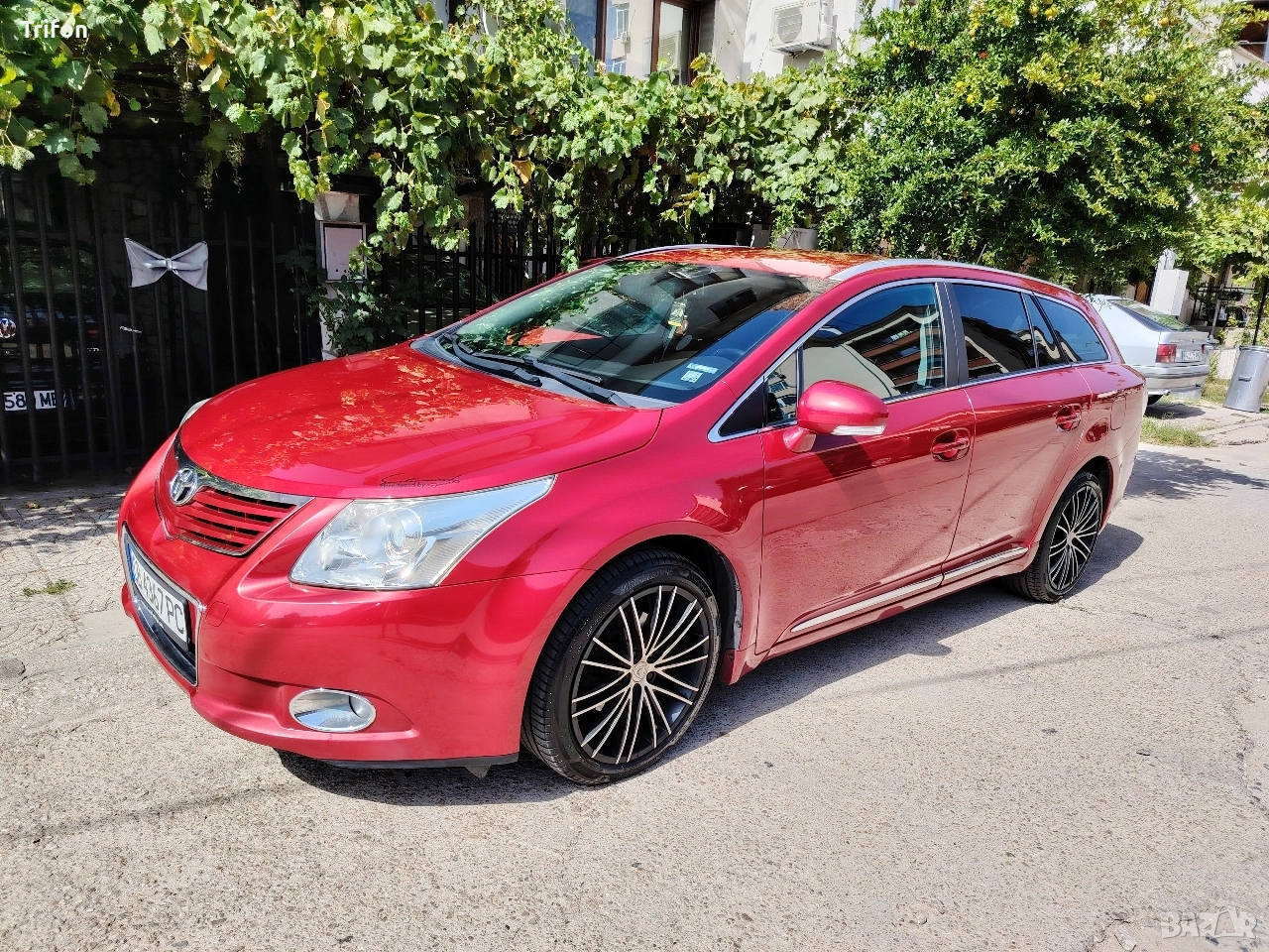 Toyota Avensis 1.8 бензин/газ, снимка 1