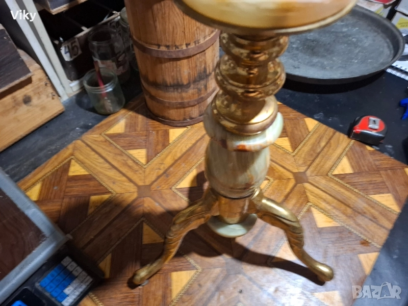 Стара месингова поставка с три крака, снимка 1