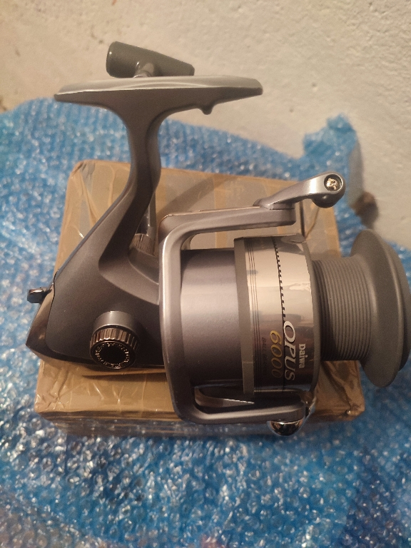 Bazar Spinning, Daiwa PROCASTER 4000A