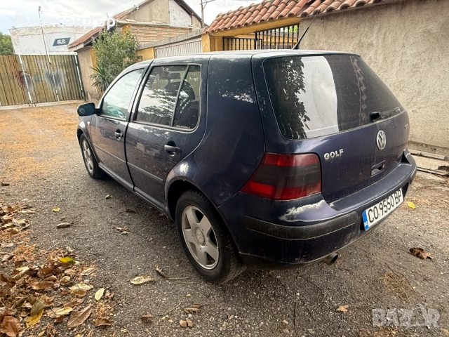 VW Golf 1.9 TDI (110hp), снимка 10 - Автомобили и джипове - 52920633