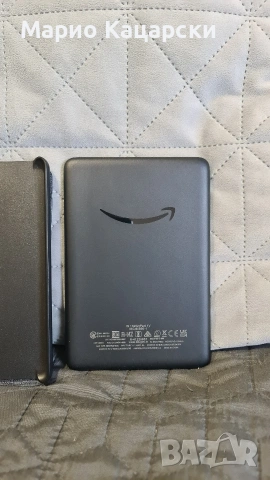 Kindle 11 с подсветка, wifi, подарък калъф като нов , снимка 2 - Електронни четци - 53866008