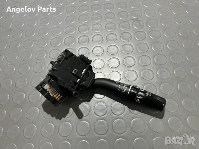 Лостчето на чистачките за Toyota Avensis T25