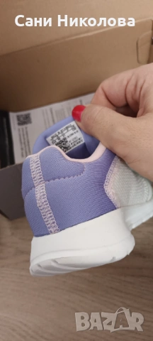 Бебешки маратонки Adidas, снимка 2 - Бебешки обувки - 53289431