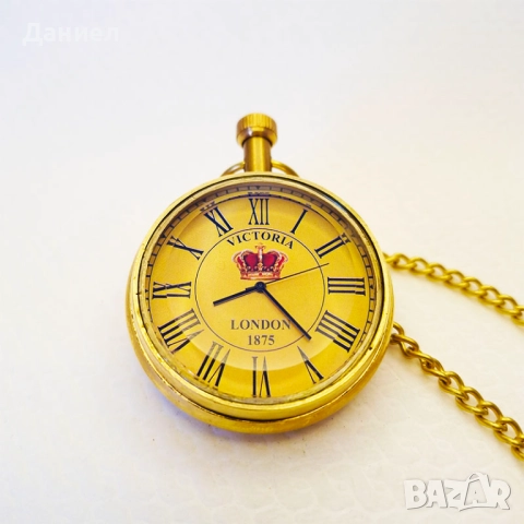 Часовник от бронз с ретро дизайн в дървена кутия, снимка 2 - Джобни - 51866917