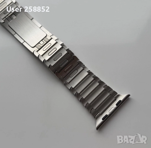 Оригинална Apple Watch сребърна каишка от неръждаема стомана със закопчаване на пеперуда - Оригинал, снимка 10 - Каишки за часовници - 52841895