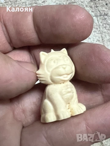 Играчка малка фигурка гумена на котка от ГДР, снимка 3 - Фигурки - 50558594