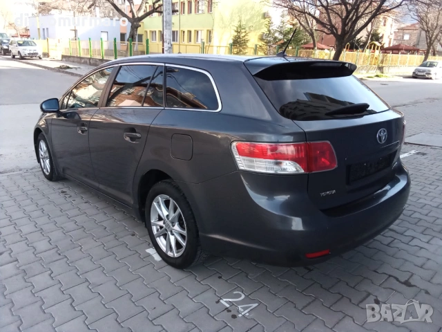 Toyota Avensis 2.0D4D-126kc. , снимка 6 - Автомобили и джипове - 53539653