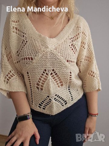 Лек и мек плетен пуловер блуза топ на дупки с V-образно деколте L XL размер, снимка 1 - Блузи с дълъг ръкав и пуловери - 45792463
